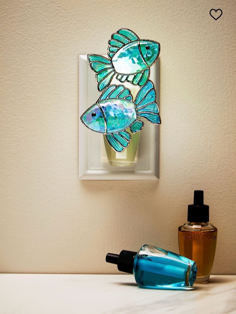 Bath & Body Works Fish Scent Control
Nightlight Wallflowers Fragrance Plug